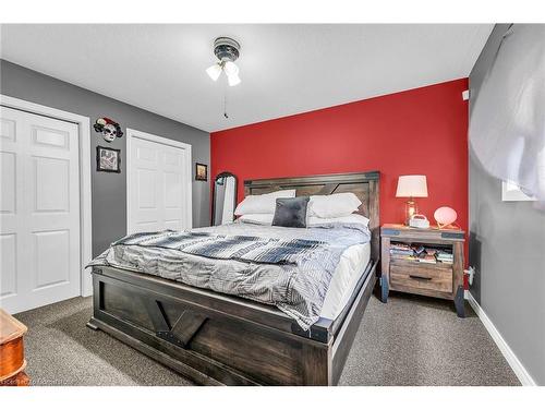 10 Leslie Street, Jarvis, ON - Indoor Photo Showing Bedroom