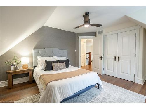 115 Rosemary Lane, Ancaster, ON - Indoor Photo Showing Bedroom