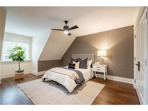 115 Rosemary Lane, Ancaster, ON - Indoor Photo Showing Bedroom