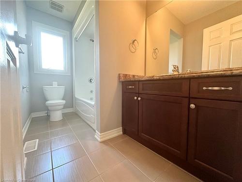 9409 Hendershot Boulevard, Niagara Falls, ON - Indoor Photo Showing Bathroom