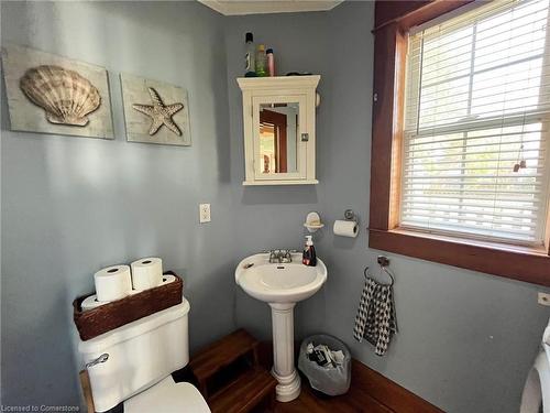 2689 Northshore Drive, Dunnville, ON - Indoor Photo Showing Bathroom