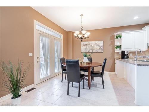 5 Maryheather Crescent, Flamborough, ON - Indoor Photo Showing Dining Room