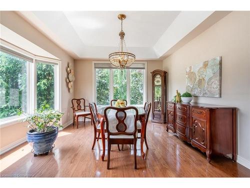 5 Maryheather Crescent, Flamborough, ON - Indoor Photo Showing Dining Room