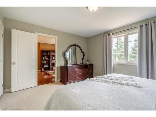 5 Maryheather Crescent, Flamborough, ON - Indoor Photo Showing Bedroom