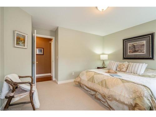 5 Maryheather Crescent, Flamborough, ON - Indoor Photo Showing Bedroom