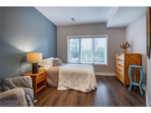 5 Maryheather Crescent, Flamborough, ON - Indoor Photo Showing Bedroom