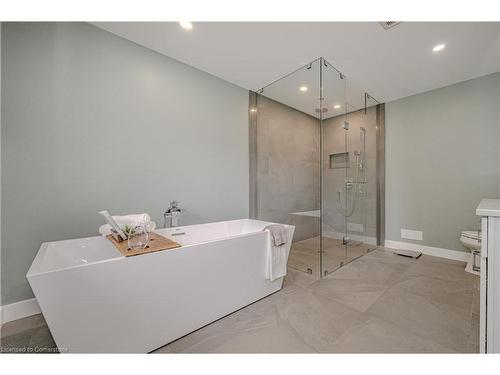 900 Beeforth Road, Millgrove, ON - Indoor Photo Showing Bathroom