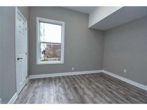 2-98 Duke Street, Hamilton, ON - Indoor Photo Showing Other Room