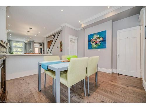 90 Peter Street, Hamilton, ON - Indoor Photo Showing Dining Room