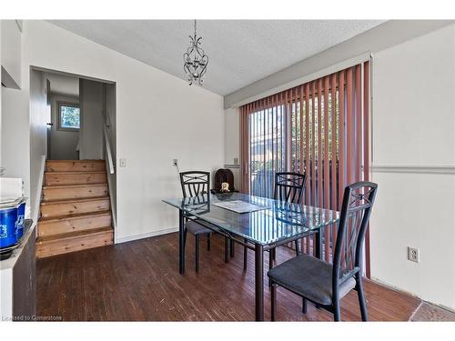 71 Jarrow Road, St. Catharines, ON - Indoor Photo Showing Dining Room