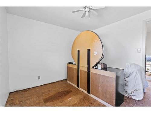 71 Jarrow Road, St. Catharines, ON - Indoor Photo Showing Other Room