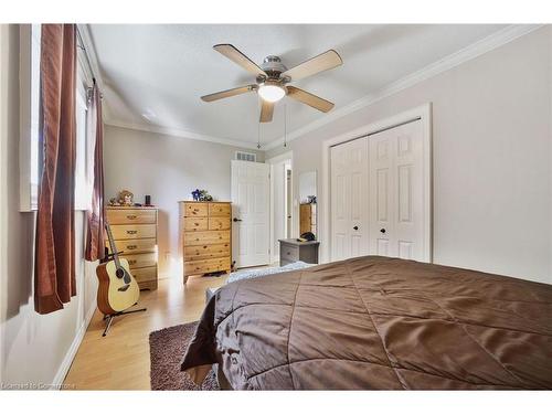 14 Jacqueline Boulevard, Hamilton, ON - Indoor Photo Showing Bedroom