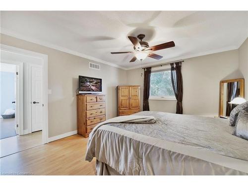 14 Jacqueline Boulevard, Hamilton, ON - Indoor Photo Showing Bedroom