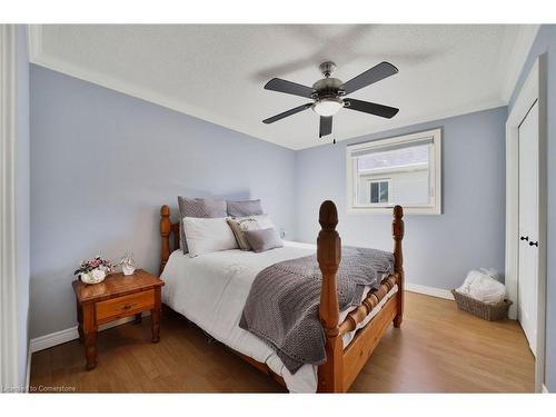 14 Jacqueline Boulevard, Hamilton, ON - Indoor Photo Showing Bedroom