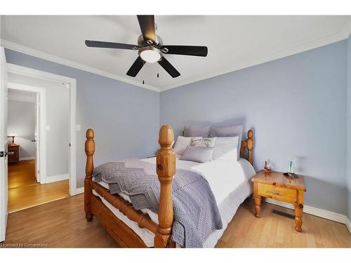 14 Jacqueline Boulevard, Hamilton, ON - Indoor Photo Showing Bedroom