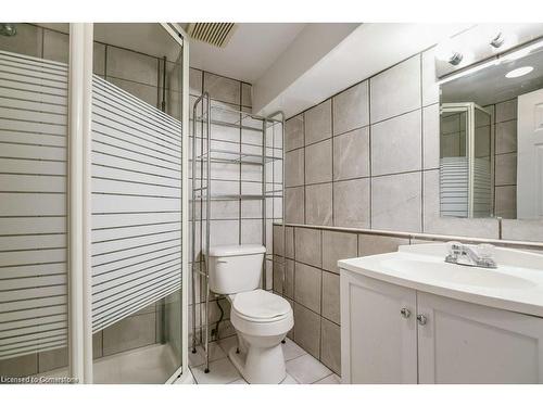 Lower-249 West 5Th Street, Hamilton, ON - Indoor Photo Showing Bathroom