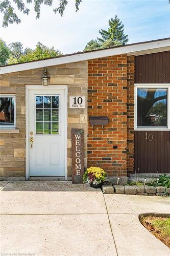 10 Vera Court, Hamilton, ON - Outdoor