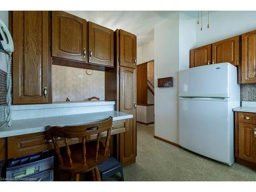 10 Vera Court, Hamilton, ON - Indoor Photo Showing Kitchen