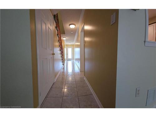 1817 Creek Way, Burlington, ON - Indoor Photo Showing Other Room