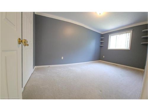 1817 Creek Way, Burlington, ON - Indoor Photo Showing Other Room