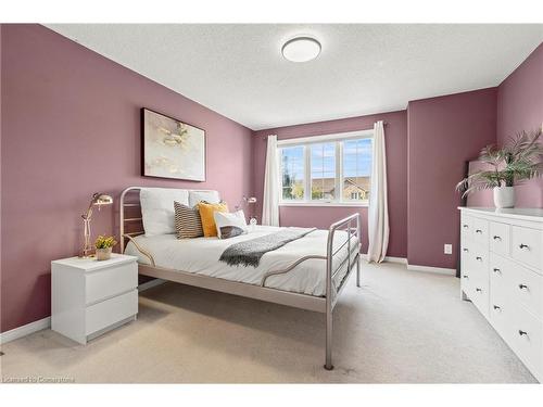 12-134 Terni Boulevard, Hamilton, ON - Indoor Photo Showing Bedroom