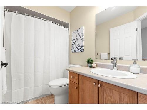 12-134 Terni Boulevard, Hamilton, ON - Indoor Photo Showing Bathroom