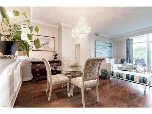 304-1477 Lakeshore Road, Burlington, ON - Indoor Photo Showing Dining Room