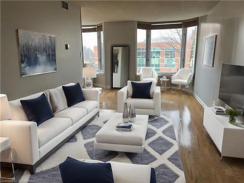 306-200 Limeridge Road, Hamilton, ON - Indoor Photo Showing Living Room