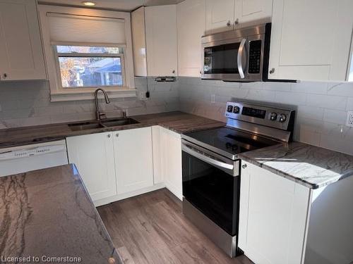 Upper-90 Anna Capri Drive, Hamilton, ON - Indoor Photo Showing Kitchen With Double Sink