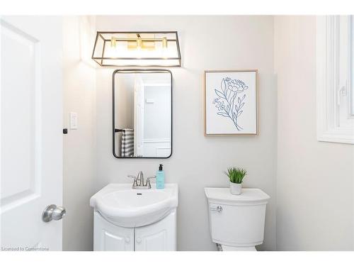 120 Aylmer Crescent, Hamilton, ON - Indoor Photo Showing Bathroom