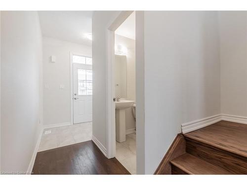 30 Sun Haven Lane, Thorold South, ON - Indoor Photo Showing Other Room