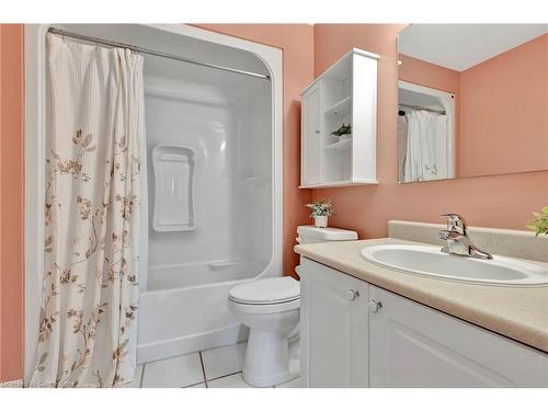 23-40 Braemar Avenue, Caledonia, ON - Indoor Photo Showing Bathroom