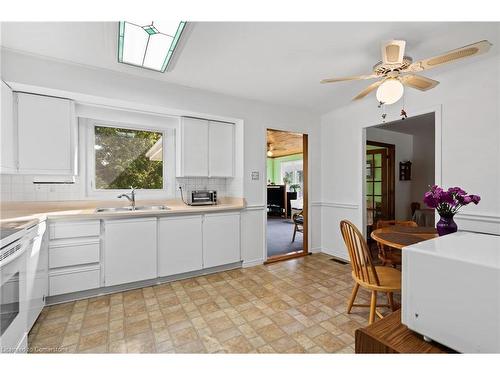 592 Grays Road, Hamilton, ON - Indoor Photo Showing Kitchen With Double Sink