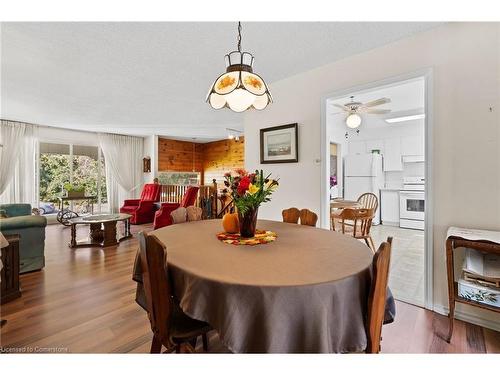 592 Grays Road, Hamilton, ON - Indoor Photo Showing Dining Room