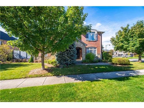 3082 Ingleton Lane, Oakville, ON - Outdoor