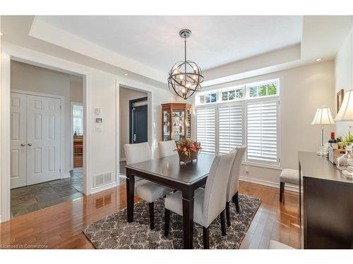 3082 Ingleton Lane, Oakville, ON - Indoor Photo Showing Dining Room