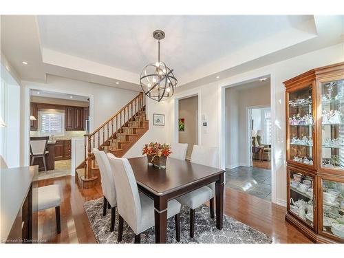 3082 Ingleton Lane, Oakville, ON - Indoor Photo Showing Dining Room