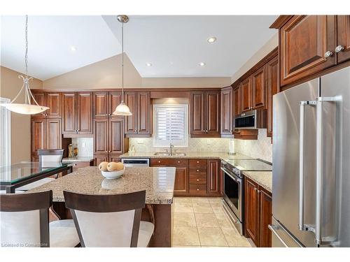 3082 Ingleton Lane, Oakville, ON - Indoor Photo Showing Kitchen With Stainless Steel Kitchen With Double Sink