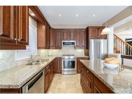 3082 Ingleton Lane, Oakville, ON - Indoor Photo Showing Kitchen With Stainless Steel Kitchen With Double Sink