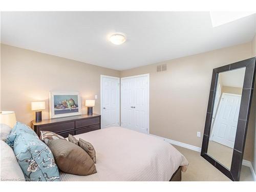 3082 Ingleton Lane, Oakville, ON - Indoor Photo Showing Bedroom