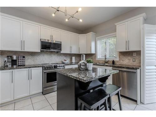 2339 Orchard Road, Burlington, ON - Indoor Photo Showing Kitchen With Stainless Steel Kitchen With Upgraded Kitchen