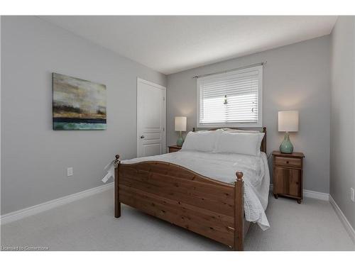 2339 Orchard Road, Burlington, ON - Indoor Photo Showing Bedroom