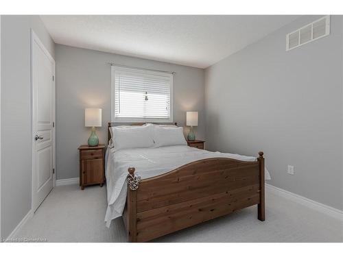 2339 Orchard Road, Burlington, ON - Indoor Photo Showing Bedroom