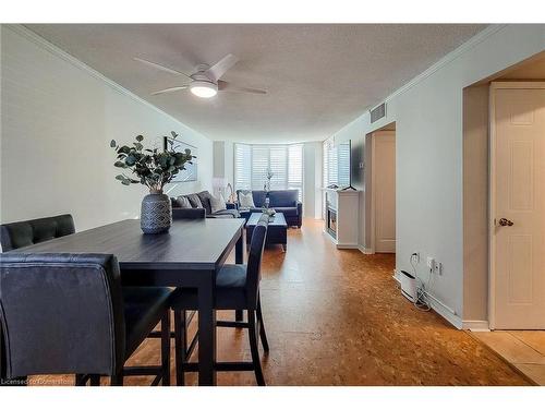 108-1225 North Shore Boulevard E, Burlington, ON - Indoor Photo Showing Dining Room