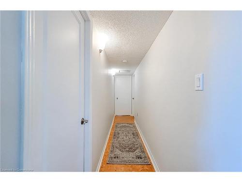 108-1225 North Shore Boulevard E, Burlington, ON - Indoor Photo Showing Other Room