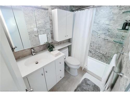 108-1225 North Shore Boulevard E, Burlington, ON - Indoor Photo Showing Bathroom