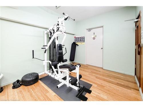 108-1225 North Shore Boulevard E, Burlington, ON - Indoor Photo Showing Gym Room