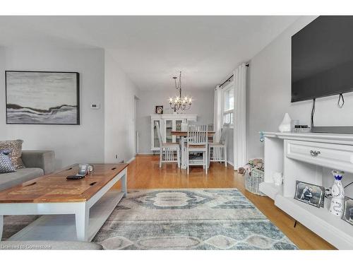 6 Palmerston Place, Hamilton, ON - Indoor Photo Showing Living Room With Fireplace