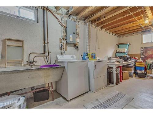 6 Palmerston Place, Hamilton, ON - Indoor Photo Showing Laundry Room