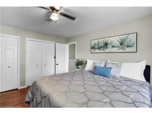 6415 Townline Road, Smithville, ON - Indoor Photo Showing Bedroom